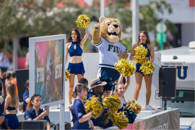 Screenshot 2025-03-23 at 23-43-59 48 WinterNational Thanksgiving Day Parade 11.23.23 Flickr